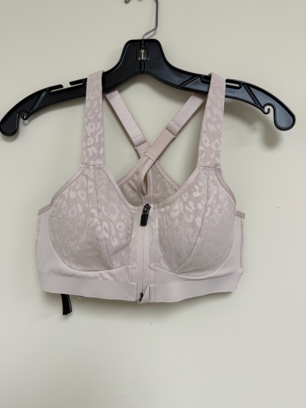 Victoria's Secret Light Blush Front-Zip Sports Bra with Leopard Jacquard